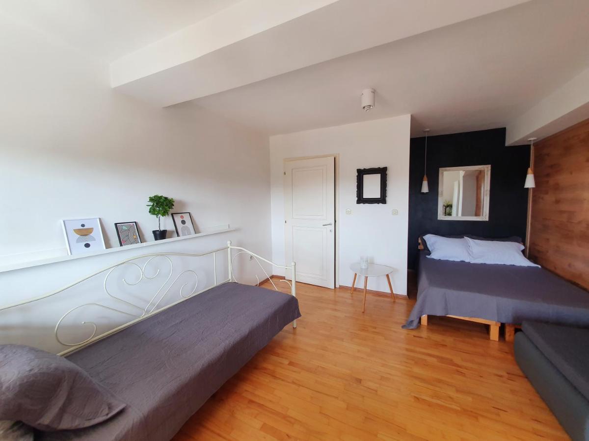 Apartament Station *